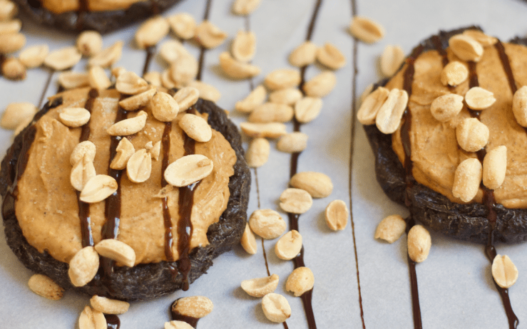 Mini Peanut Butter Pies with Oreo Cookie Crusts